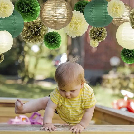 15-Piece Green and Gold Party Decoration Set - Pom Poms and Paper Lanterns for Elegant Celebrations and Events